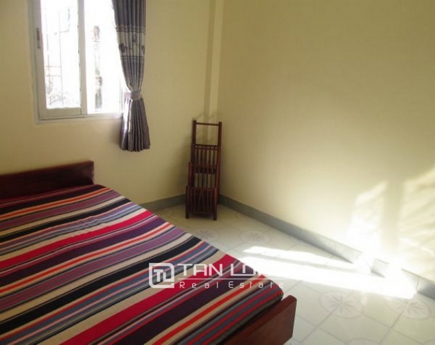 The house for rent on Tran Quoc Toan, Hoan Kiem 9