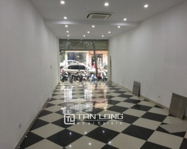 The office building in Tue Tinh street, Hai Ba Trung district for rent 2