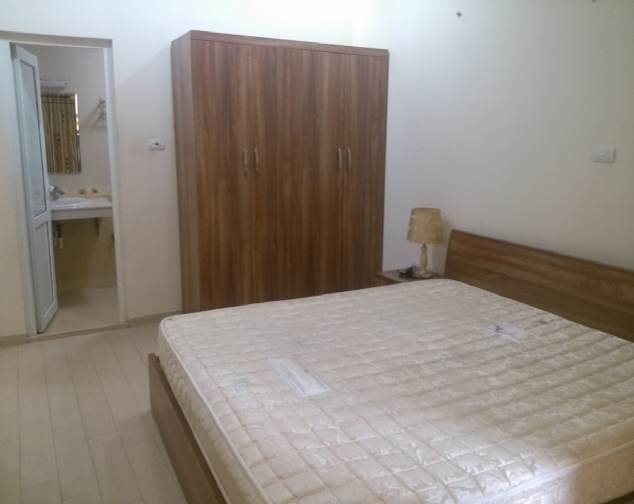 Well-lit serviced apartment for rent on De La Thanh, Dong Da 4