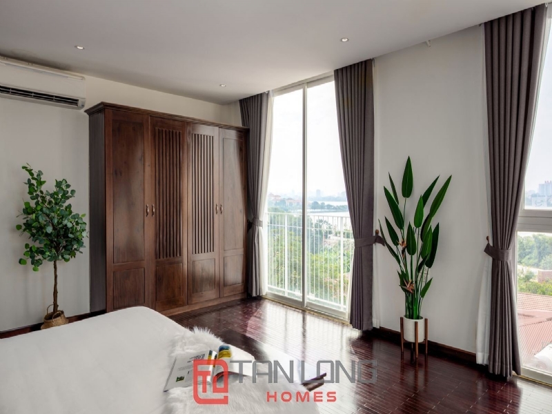 West lake view and satisfying 3 bedroom in Au Co street for rent. 1