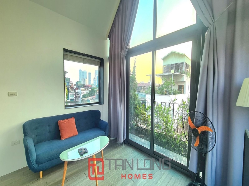 West lake view duplex 1 bedroom in Thuy Khue street for lease. 1